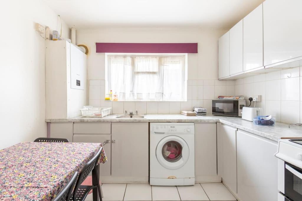 Cosy 1 Bedroom Flat Near Barking Town Centre Dış mekan fotoğraf